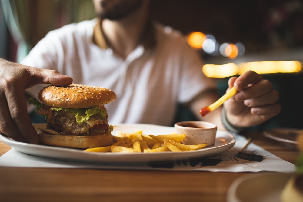 Lancer sa franchise de burger : Clés pour une aventure culinaire réussie